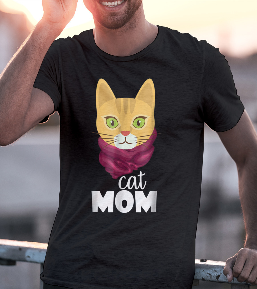 Cat Mom Funny For The Perfect Cat Mom In Your Family T-Shirt