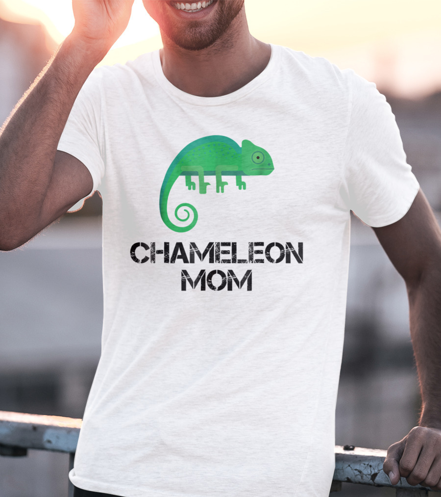Chameleon Mom Chameleon Owner Green Reptile T-Shirt