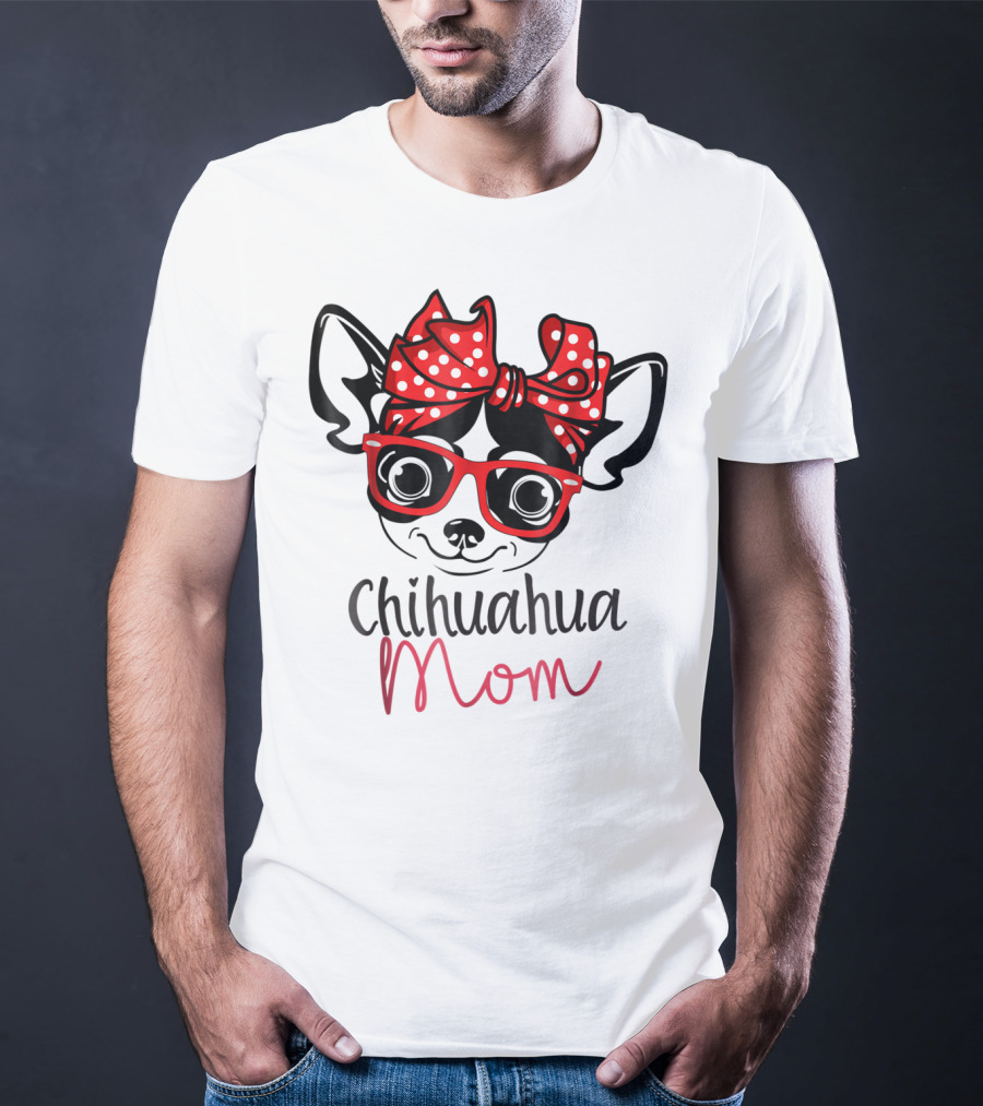 Chihuahua Mom Red Glasses And Polka Dot Bow T-Shirt