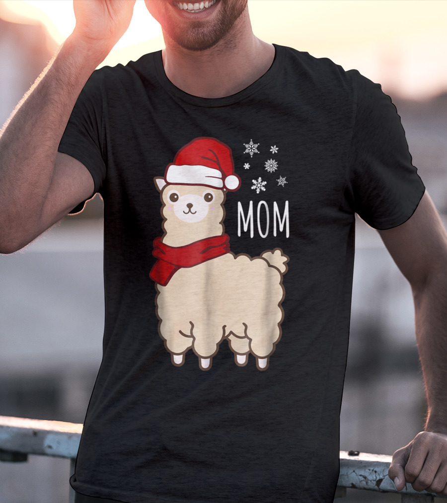 Christmas Mom Llama Cria Herd Xmas Mother Santa Hat Snowflakes T-Shirt