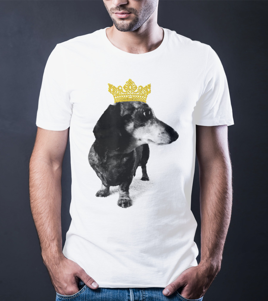 Cute Dachshund Princess With Golden Crown T-Shirt