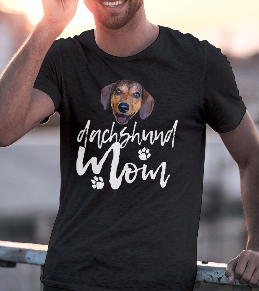 Dachshund Mom Cute Dog Face Paw Prints T-Shirt