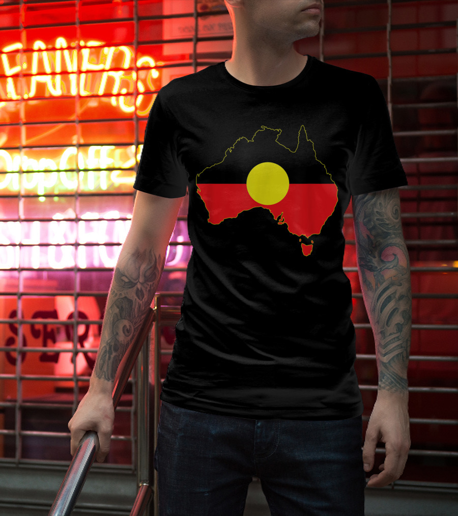Aboriginal Flag Incorporated Map Of Australia T-Shirt