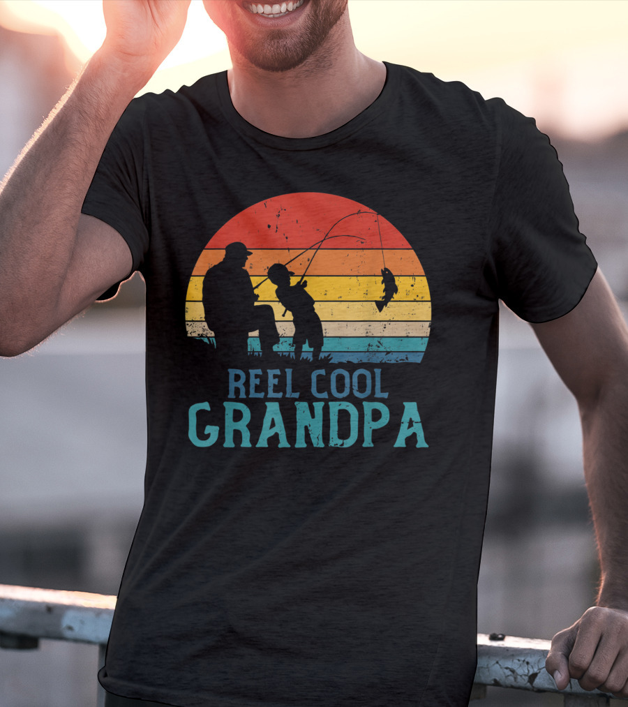 Reel Cool Grandpa Fishing Father's Day Grandfather Retro Sunset T-Shirt