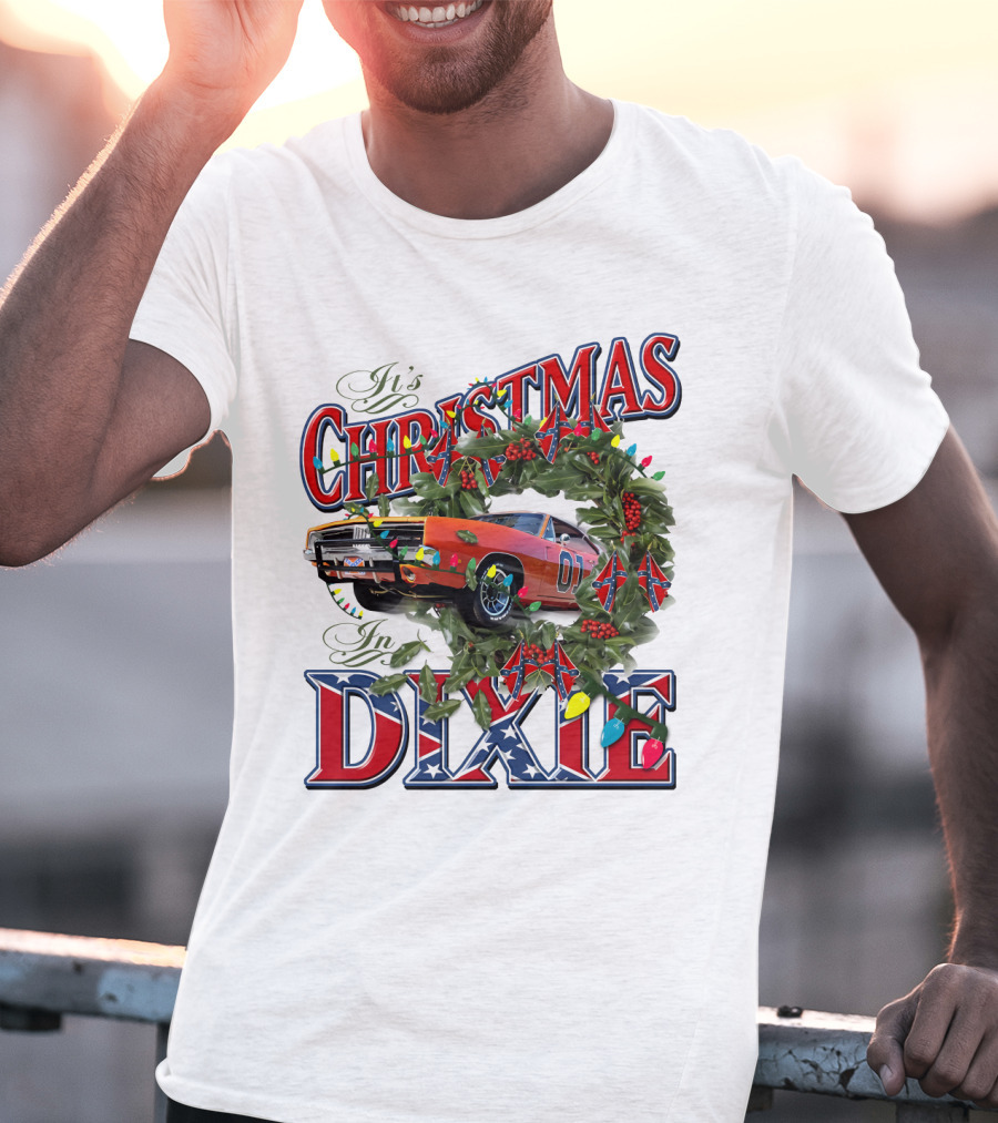 It's Christmas In Dixie 01 General Lee Car Wreath Lights T-Shirt