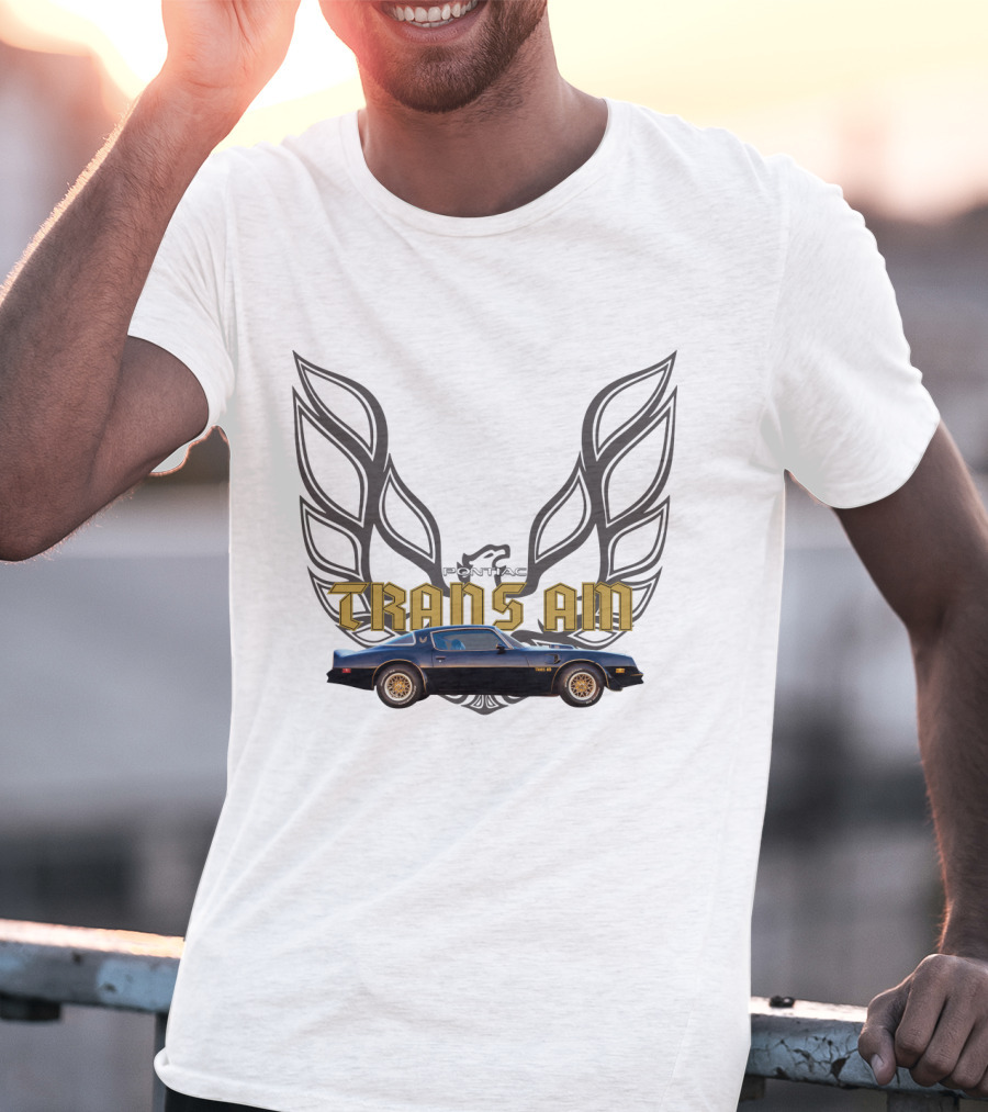 Pontiac Trans Am Smokey And The Bandit Car With Iconic Firebird Wings T-Shirt