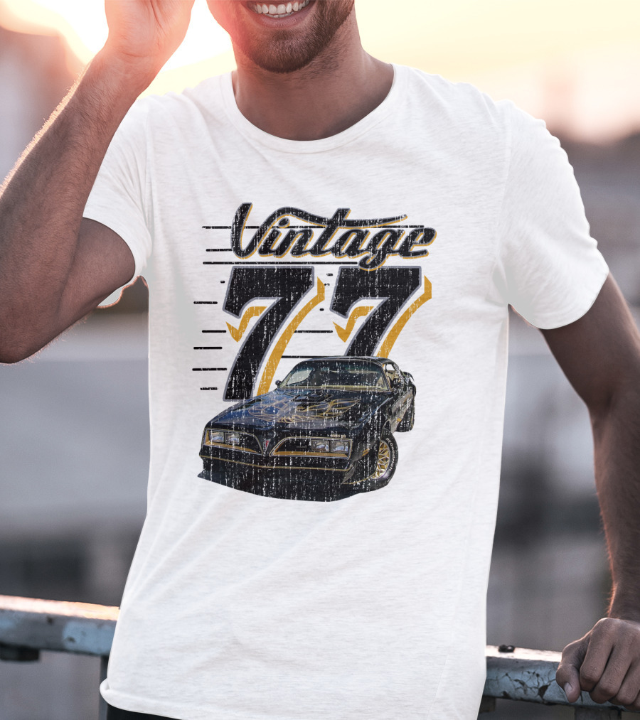 Vintage 77 Smokey And The Bandit 1977 Pontiac Trans Am T-Shirt