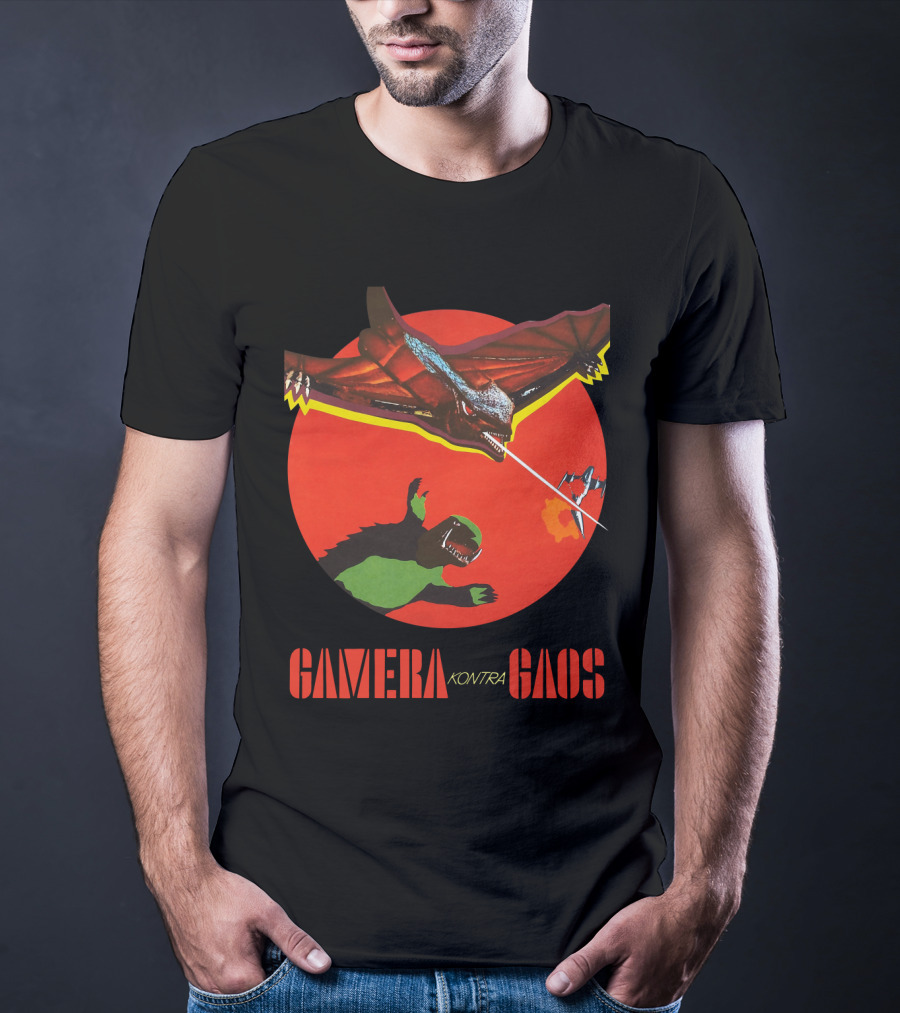 Gamera Kontra Gaos Retro Monster Battle Scene T-Shirt