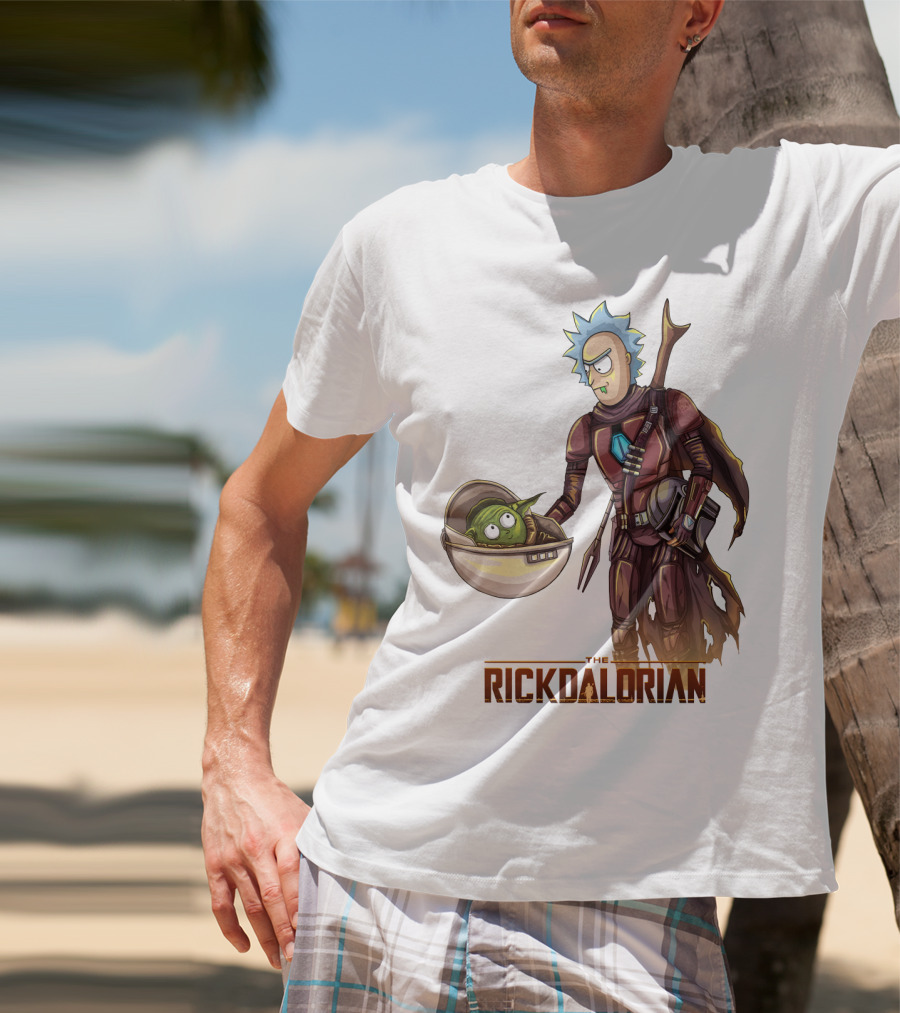 The RICKDALORIAN Sci-Fi Character Fusion With Armor And Green Alien In Pod T-Shirt