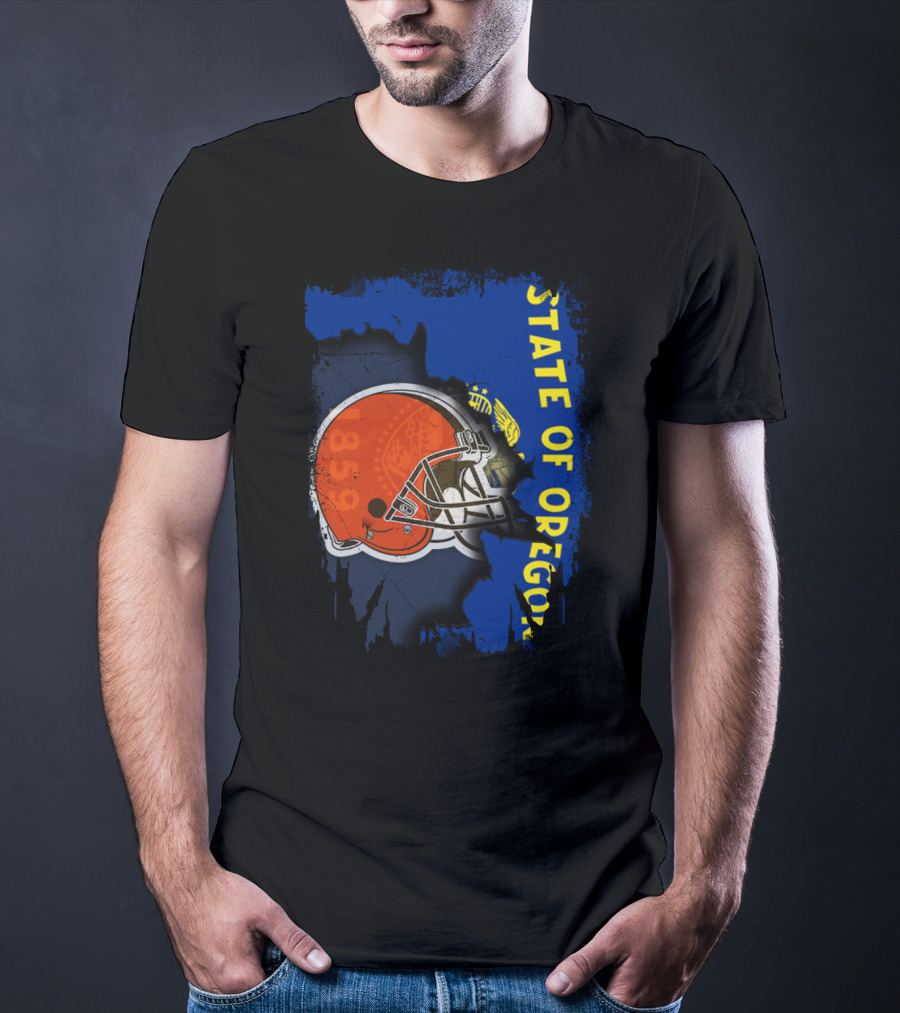 State Of Oregon Football Helmet 8759 T-Shirt