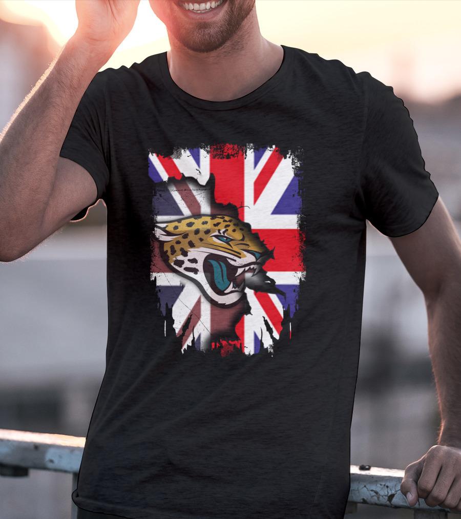 United Kingdom Union Jack Flag With Fierce Jaguar Face T-Shirt