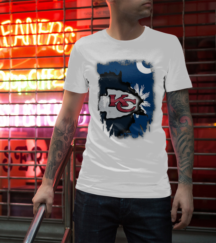 KC Chiefs Meet South Carolina Flag United T-Shirt