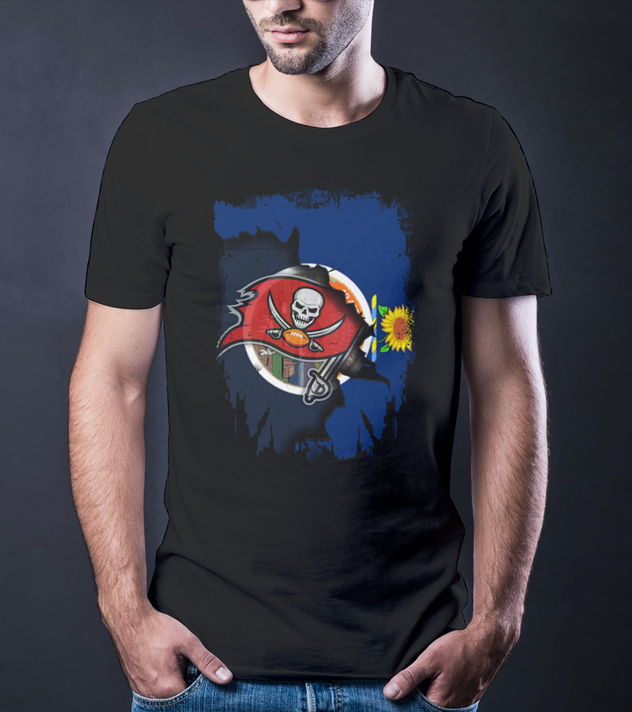 Kansas Buccaneers Sunflower Flag Skull Football T-Shirt