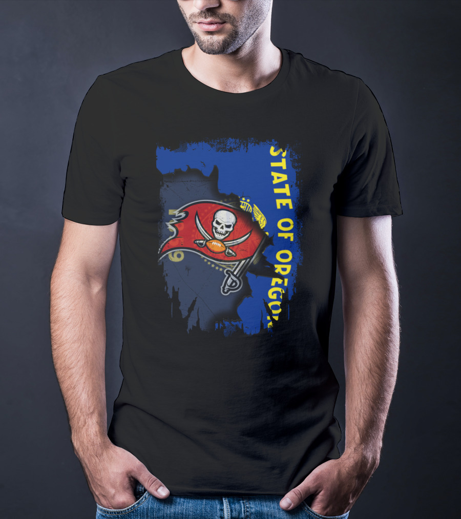 State Of Oregon Combined With Buccaneers Flag Emblem T-Shirt