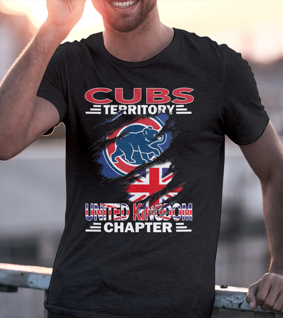 Cubs Territory United Kingdom Chapter Cubs Bear Logo With Union Jack Background T-Shirt