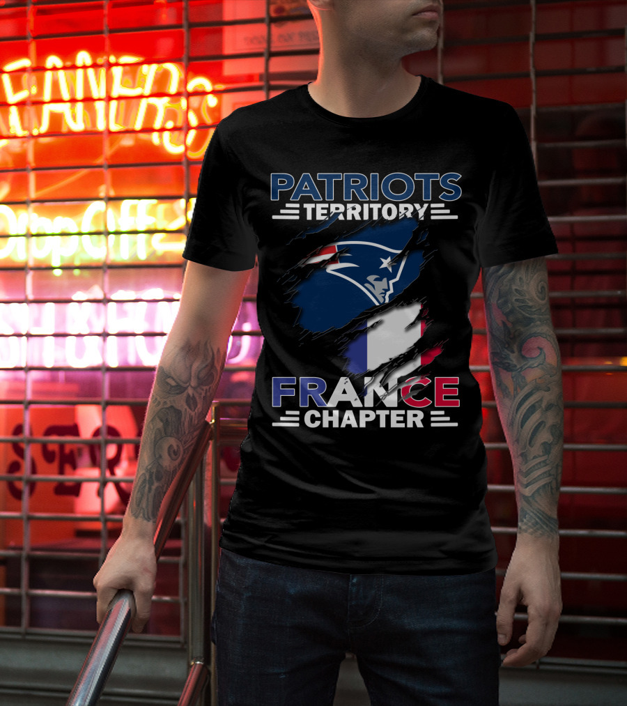 New England Patriots Territory France Chapter Flag T-Shirt