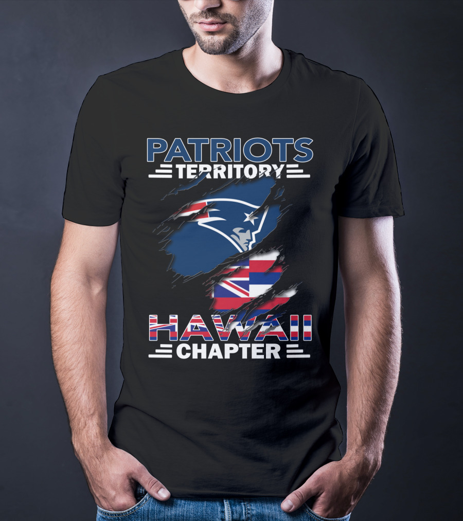 Patriots Territory Hawaii Chapter Logo With New England Patriots And Hawaiian Flag T-Shirt