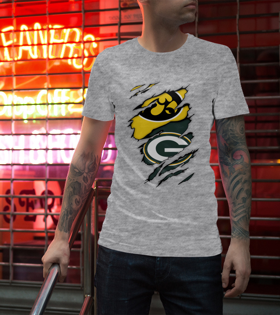 Green Bay Packers Iowa Hawkeyes Team Spirit Logo Fusion T-Shirt