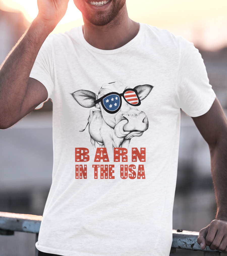 Barn In The USA Patriotic Flag Sunglasses Cow T-Shirt