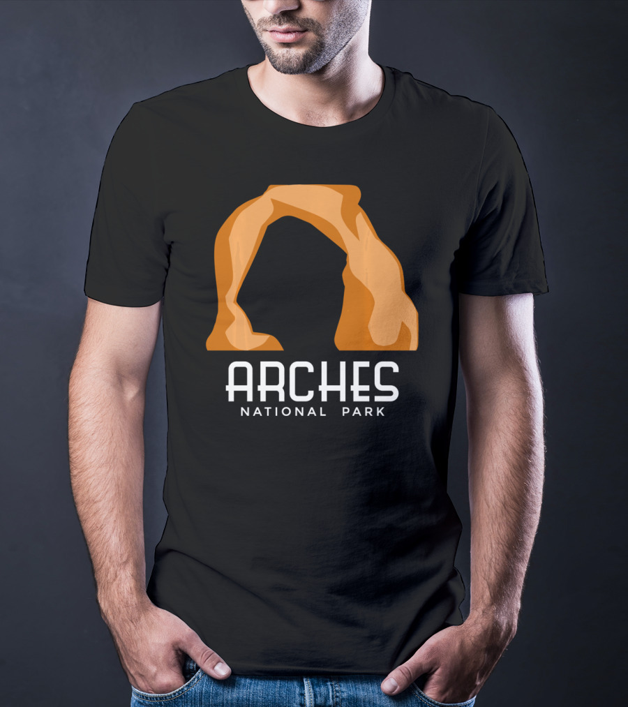 Arches National Park 1929 Moab Utah Iconic Delicate Arch T-Shirt