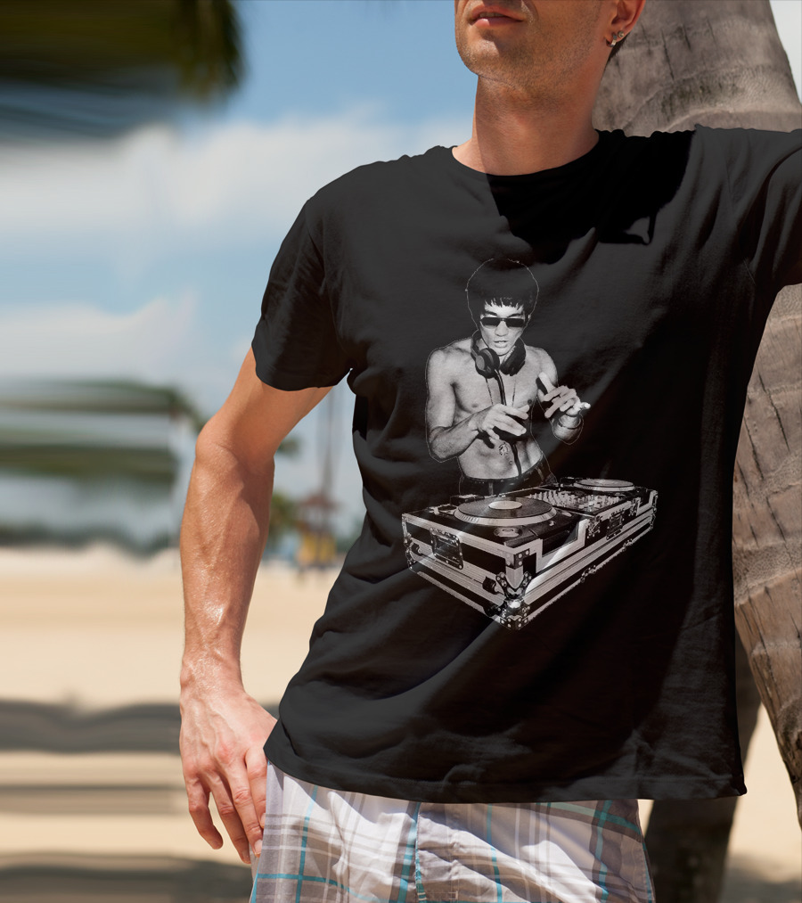 Bruce Lee Mixing Vinyl DJ Decks T-Shirt