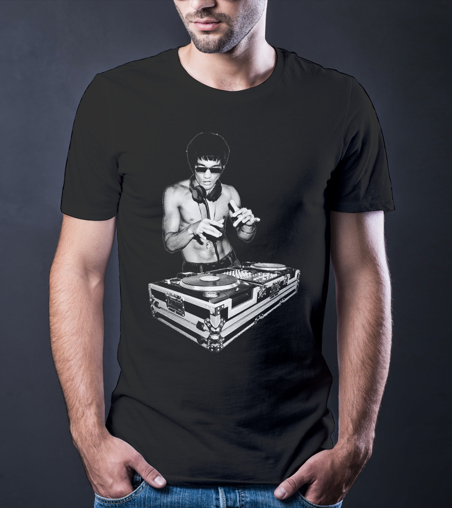 Bruce Lee Mixing Vinyl DJ Decks T-Shirt