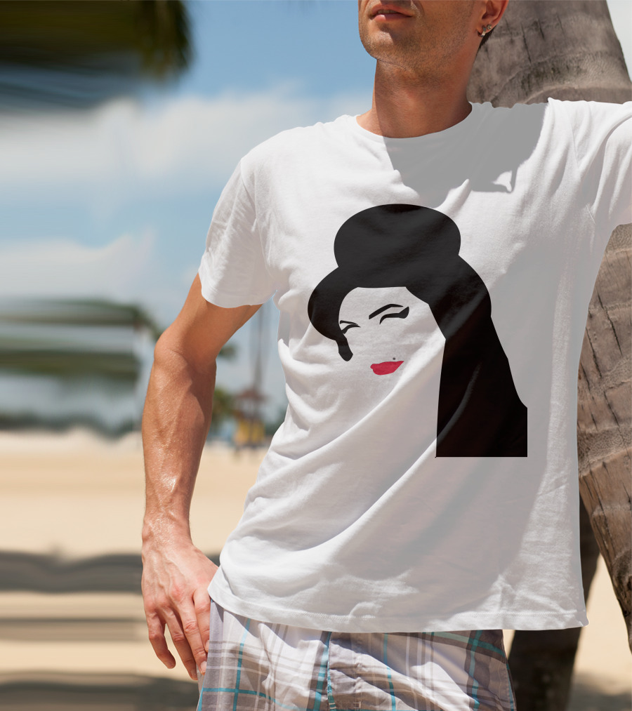 Amy Winehouse Iconic T-Shirt