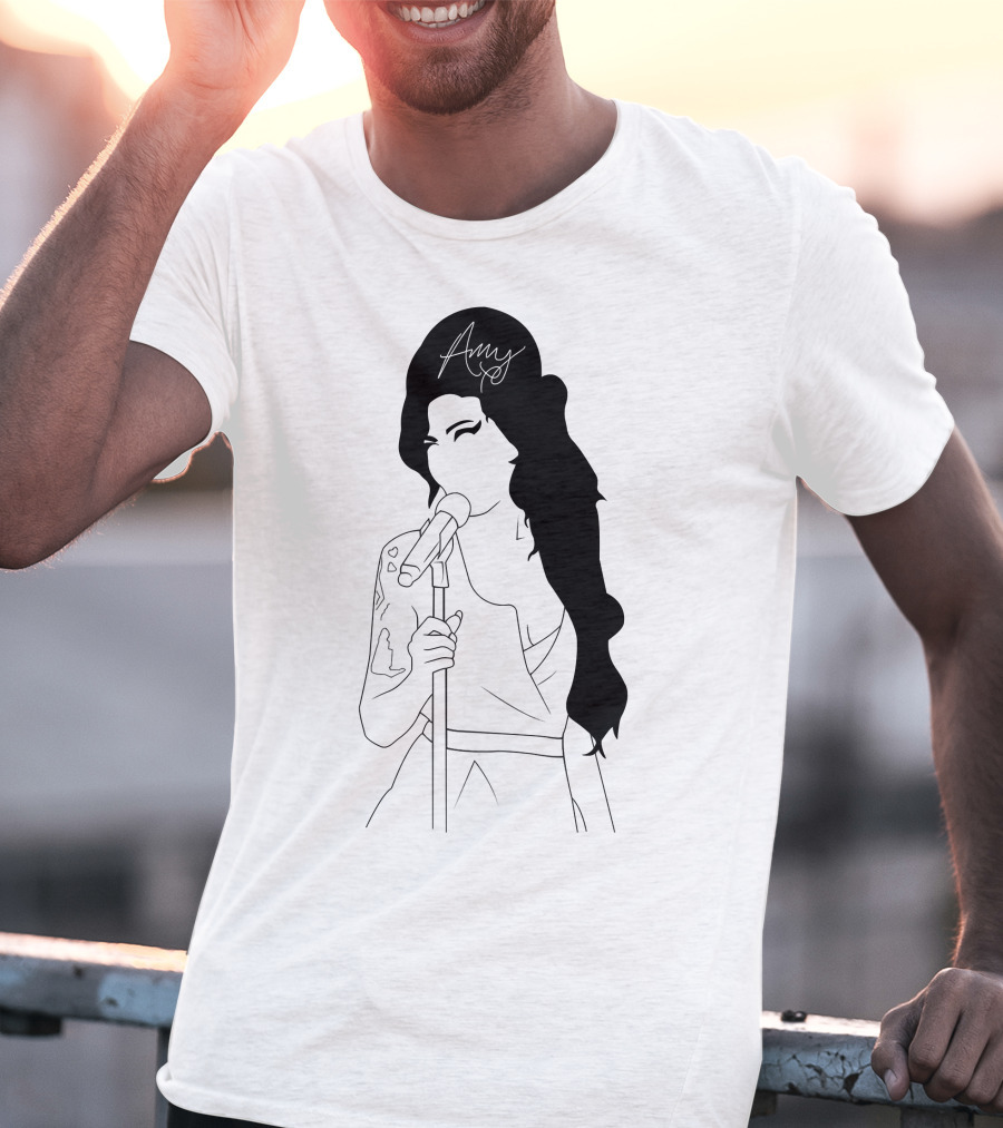 Amy Winehouse Line Art With Signature Mic Pose T-Shirt