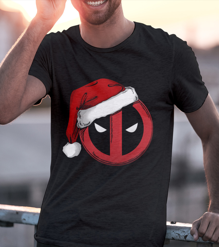 Marvel Deadpool Santa Hat T-Shirt