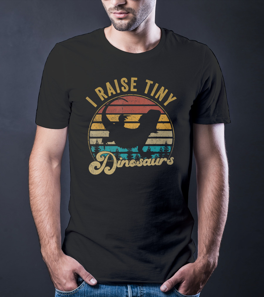 I Raise Tiny Dinosaurs Funny Bearded Dragon Vintage Silhouette Retro Sunset T-Shirt