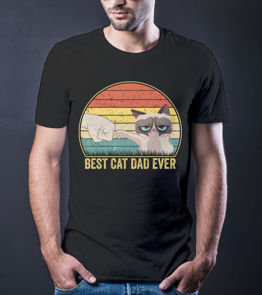 Best Cat Dad Ever Fist Bump Retro Style Cat Daddy T-Shirt