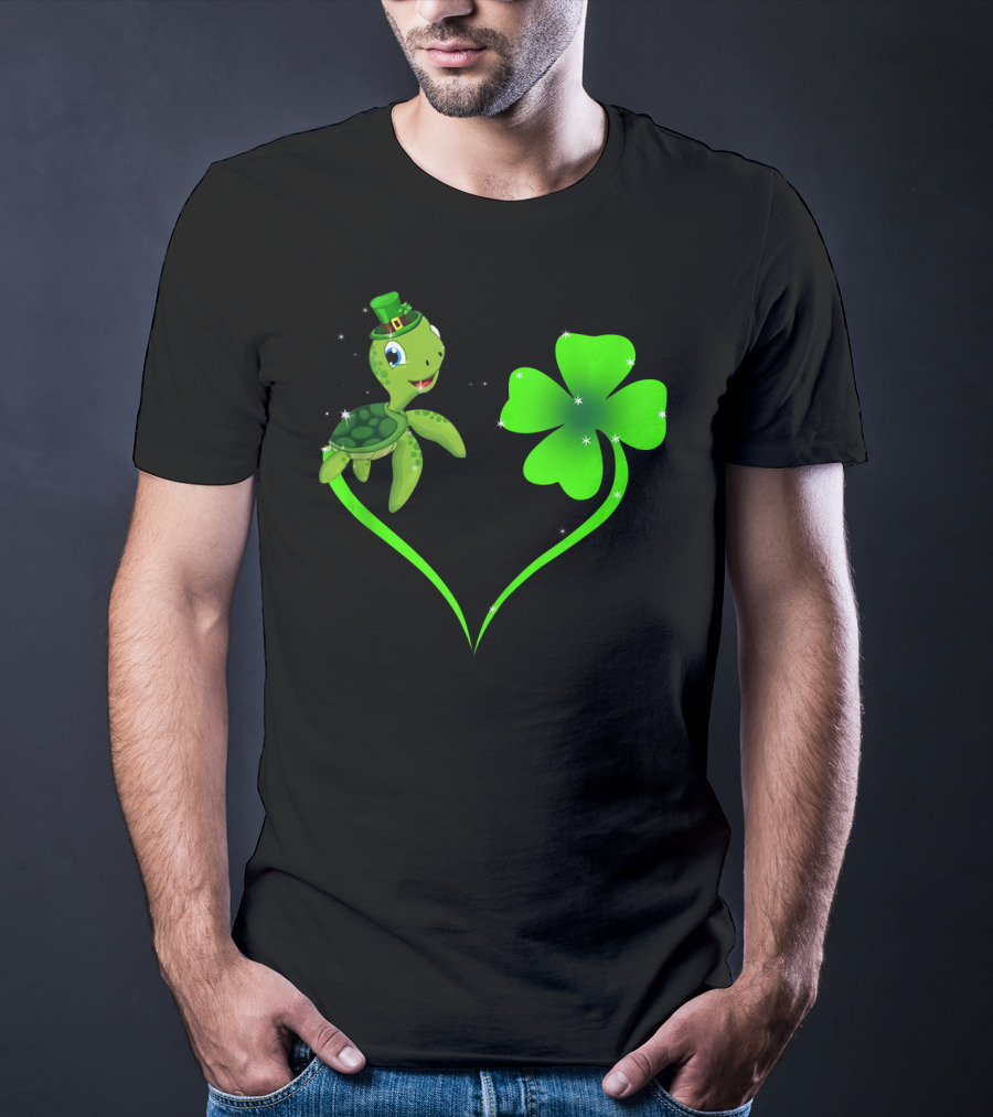 Happy St Patrick's Day Shamrock Turtle With Leprechaun Hat And Green Heart T-Shirt