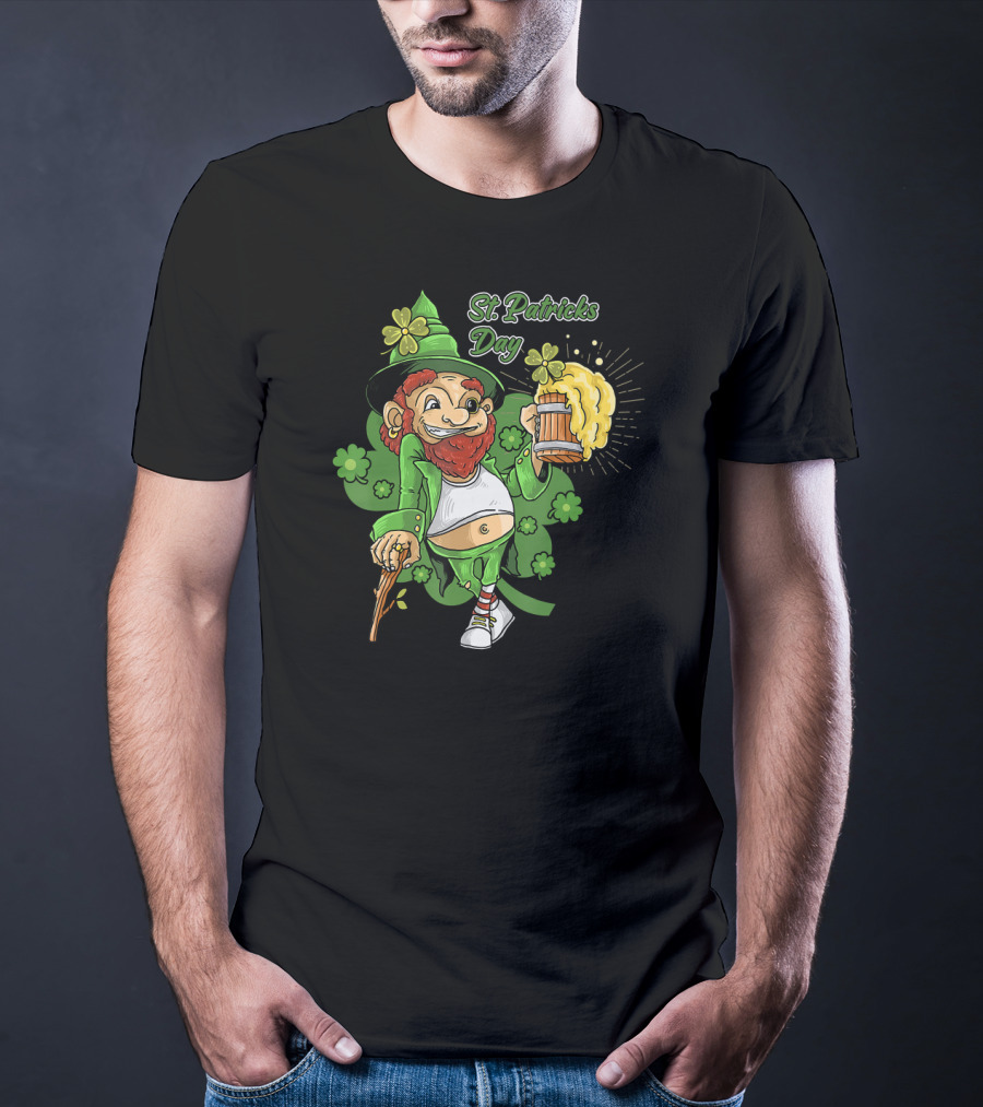St Patricks Day Lucky Irish Leprechaun With Beer And Shamrocks T-Shirt