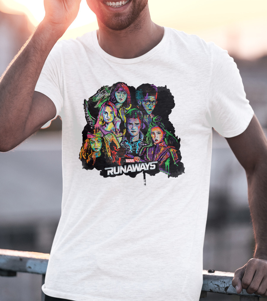 Marvel Runaways Vibrant Character Portraits Group Shot T-Shirt