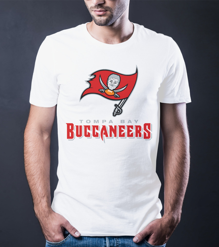 Tompa Bay Buccaneers Brady Flag NFL T-Shirt