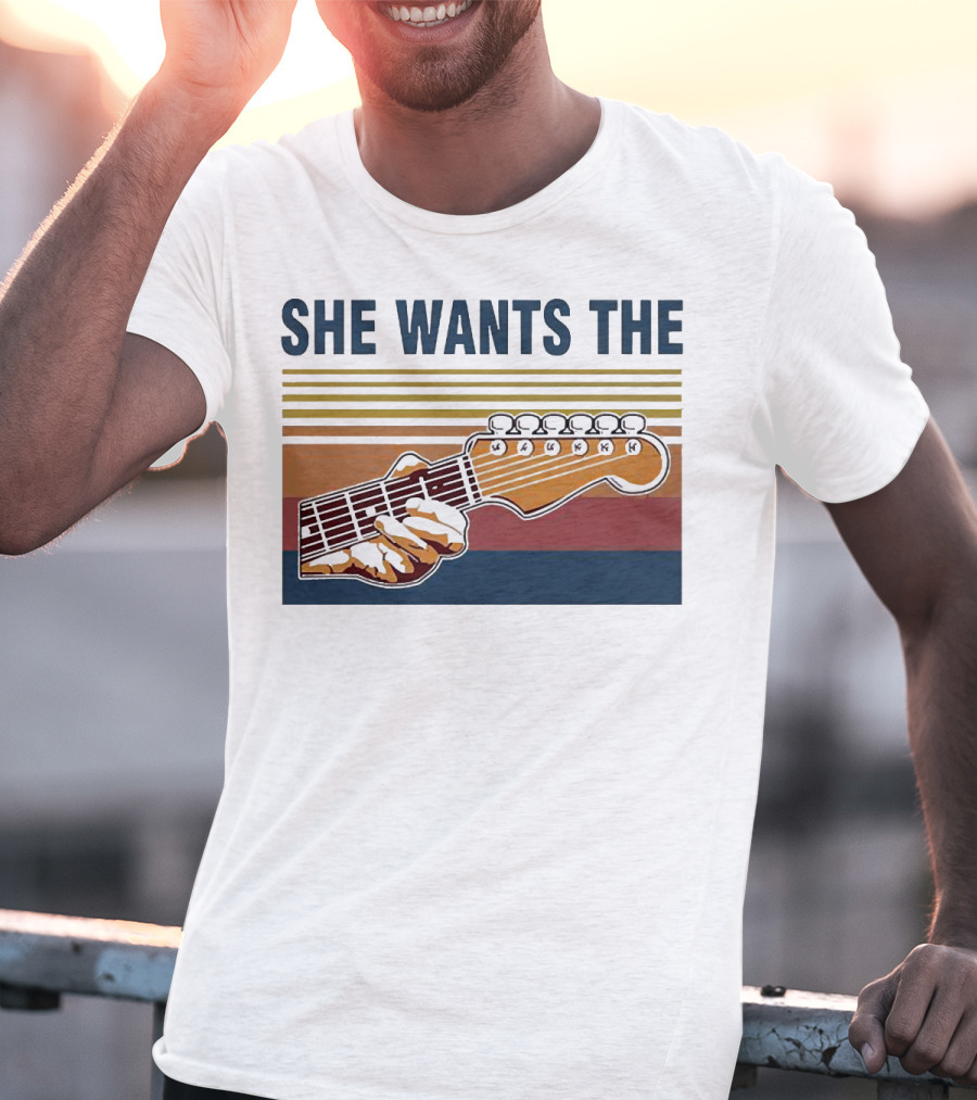 SHE WANTS THE GUITAR Retro Stripes Hand Playing Strings T-Shirt