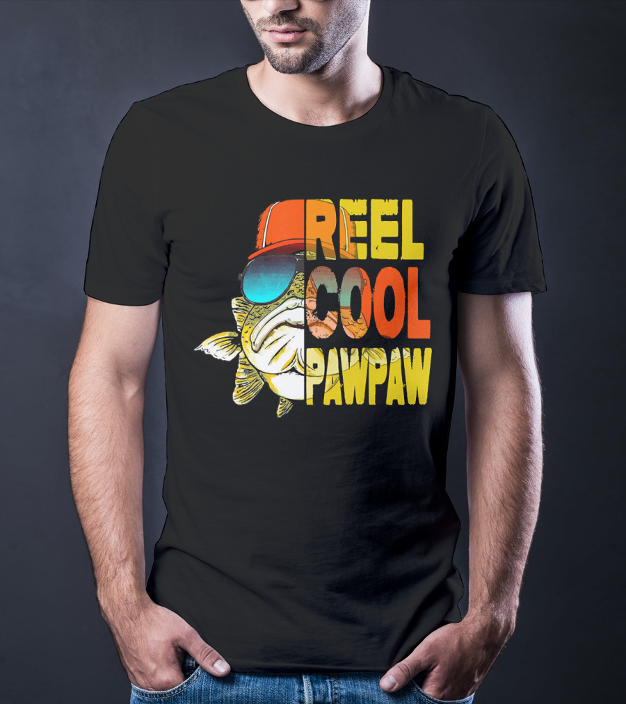 REEL COOL PAWPAW Fathers Day Fishing 143 T-Shirt