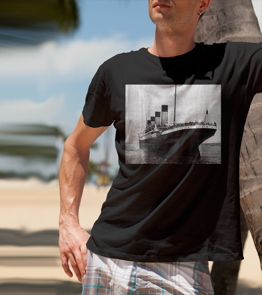 Kids The Titanic Setting Sail Iconic Ocean Liner Image T-Shirt