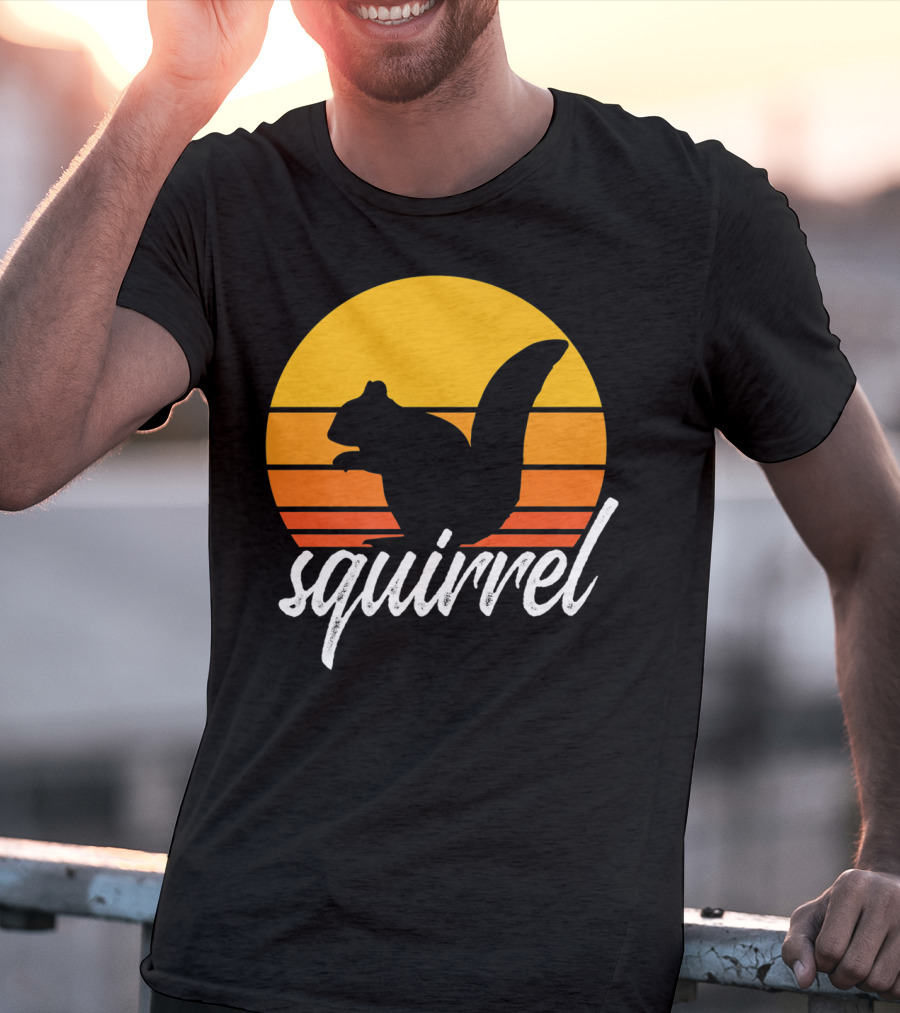 Squirrel Retro Sunset Silhouette Animal Lover Vintage T-Shirt