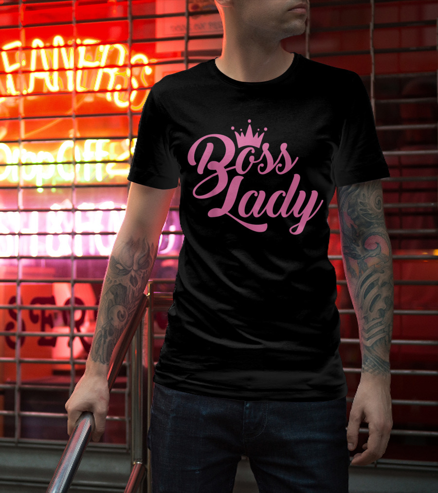 Boss Lady Fashionable Pink Crown Text T-Shirt