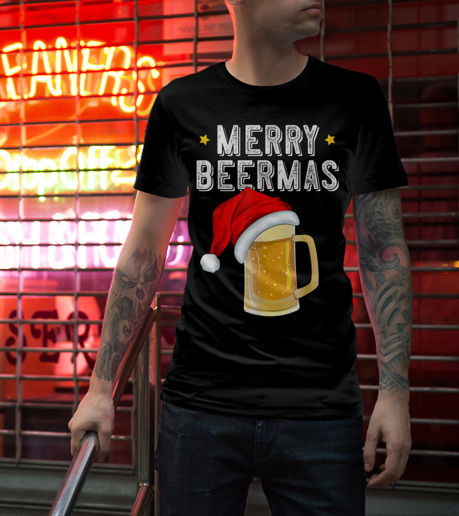 Merry Beermas Christmas Beer Santa Hat Beer Mug T-Shirt