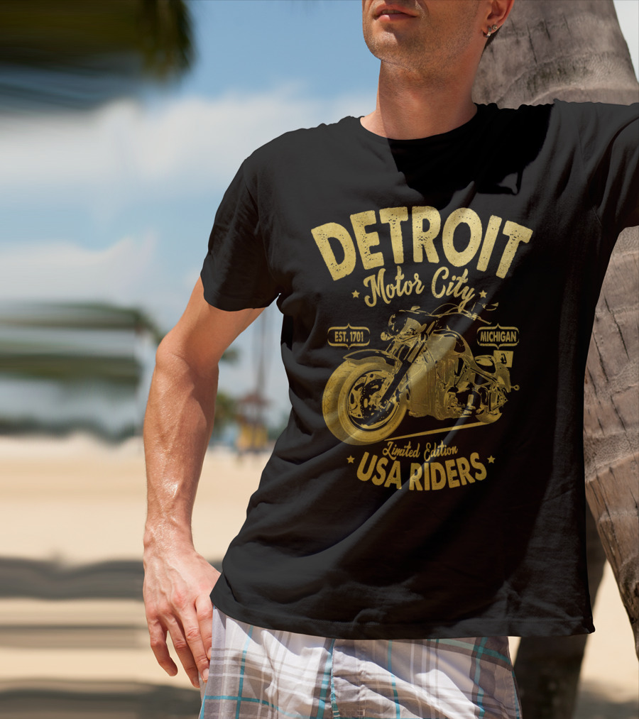 Detroit Motor City Michigan Est. 1701 USA Riders Gold Vintage T-Shirt
