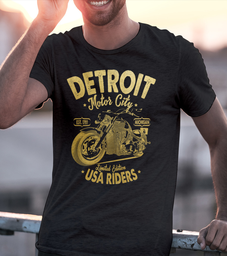Detroit Motor City Michigan Est. 1701 USA Riders Gold Vintage T-Shirt