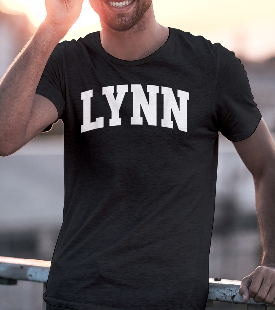 Lynn Vintage Sports Team Arch Retro T-Shirt