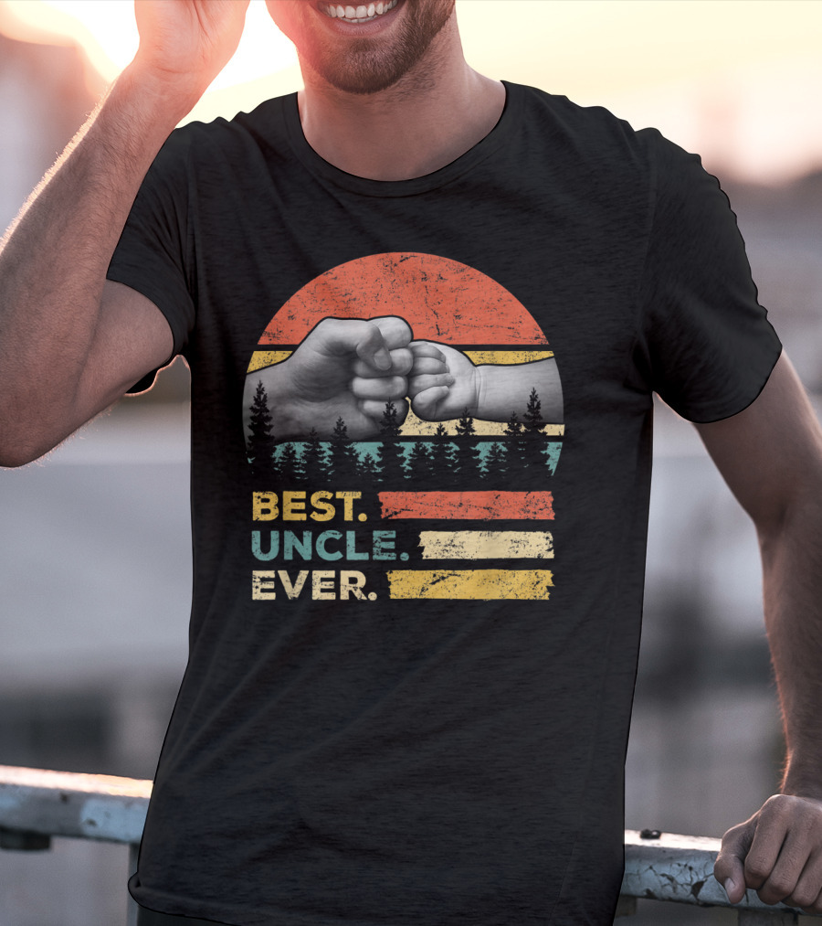 Best Uncle Ever Vintage Forest Fist Bump T-Shirt