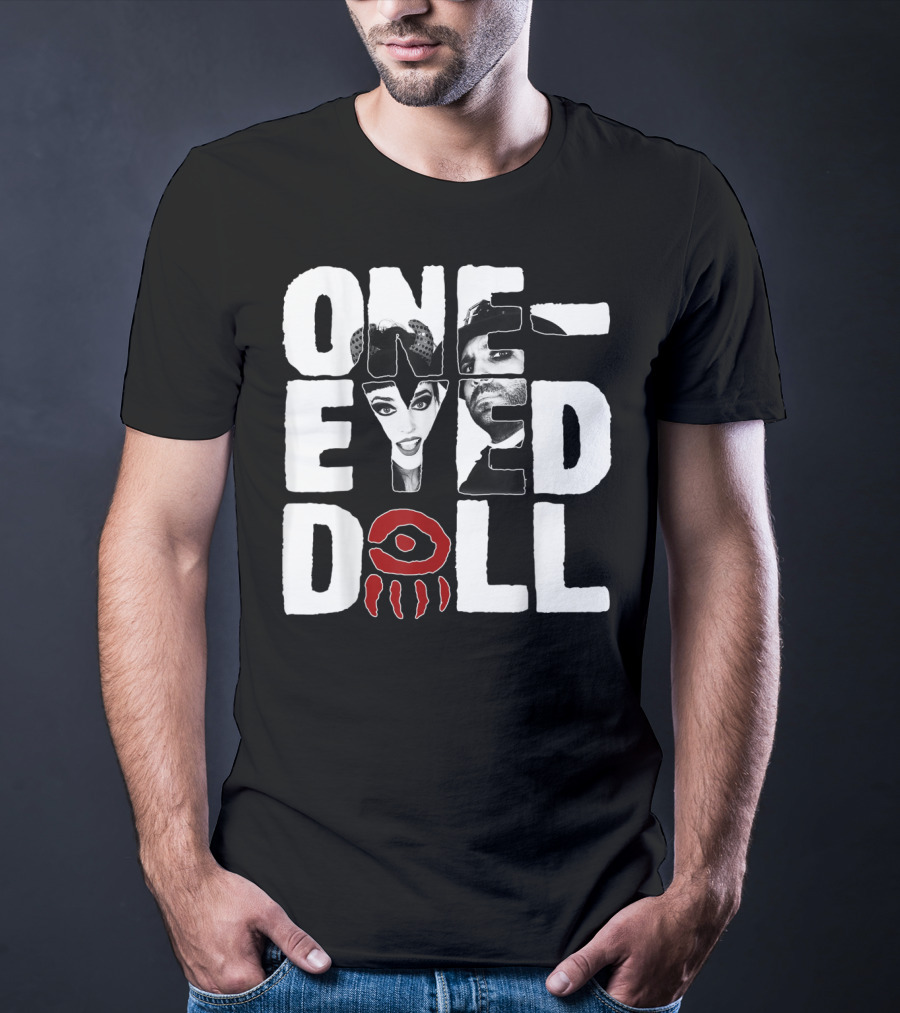 OneEyed Doll Band Selfie Eye Classicfit T-Shirt