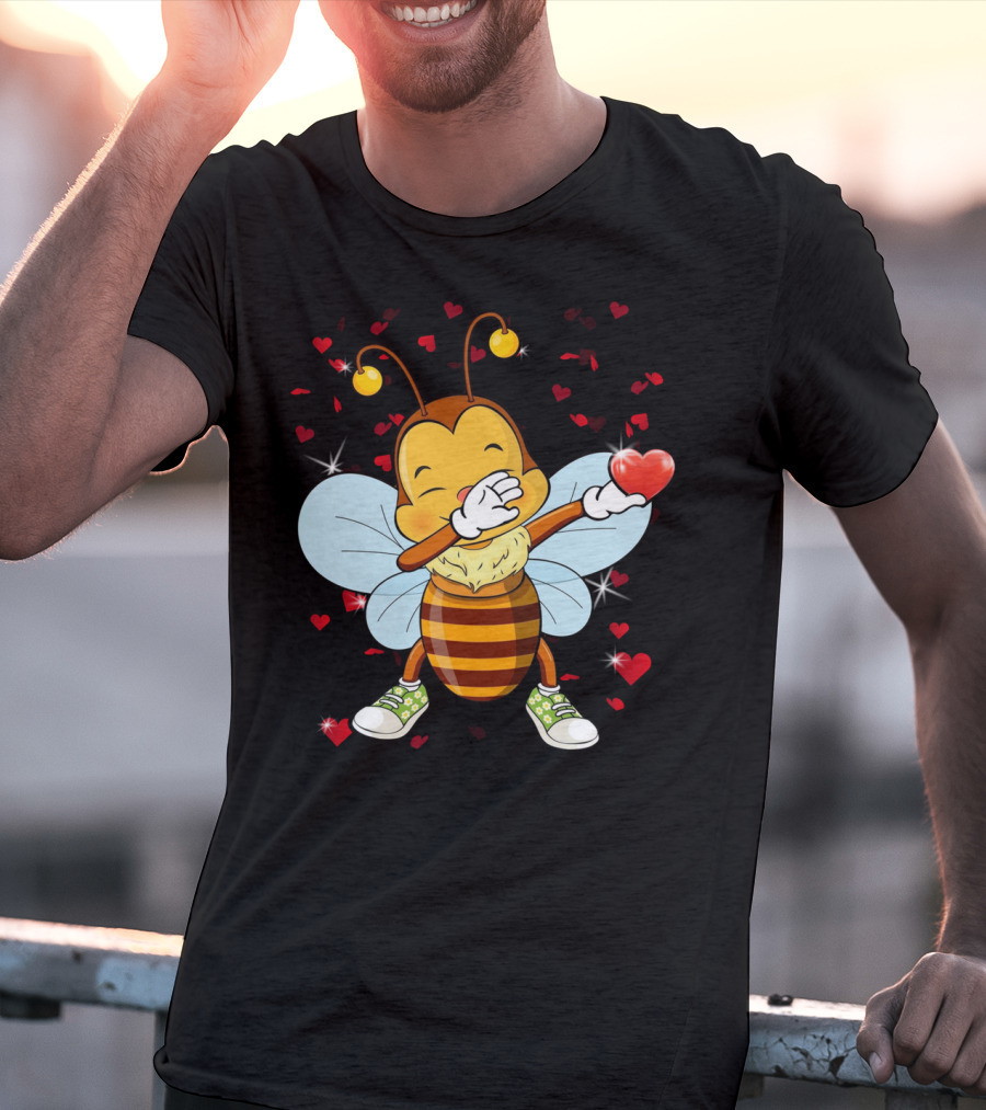Valentine Girls Cute Dabbing Bee Heart Dabs With Love And Hearts T-Shirt