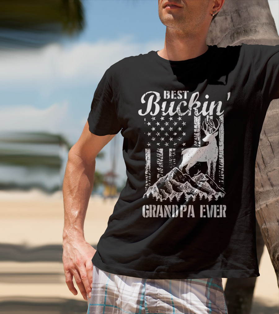 Best Buckin' Grandpa Ever Deer Hunting Father Mountains American Flag T-Shirt