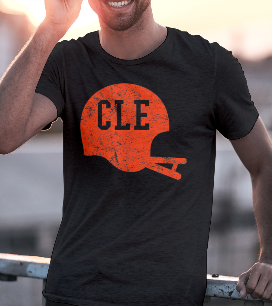 Cleveland Ohio Football CLE Vintage Helmet T-Shirt