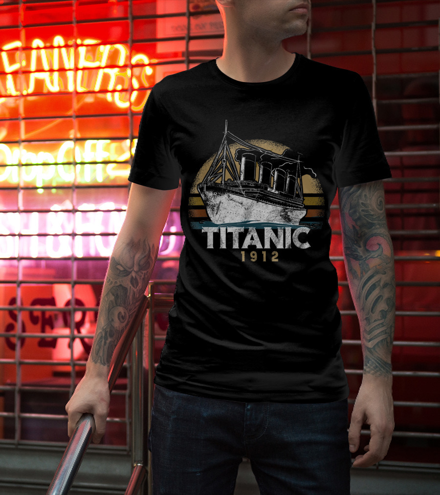 Titanic 1912 Vintage Ocean Liner Retro T-Shirt